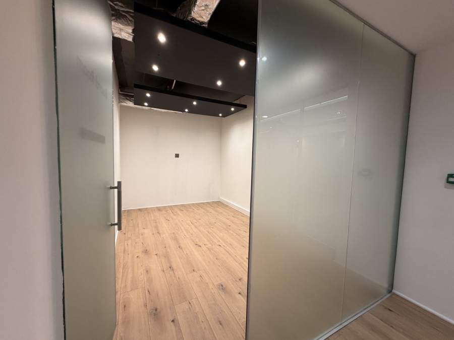 To Let Commercial Property for Rent in Sea Point Western Cape